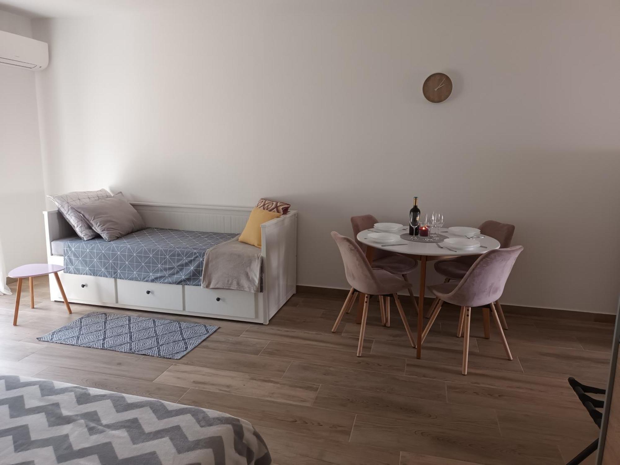 Studio Apartman Dori Pula Exterior photo